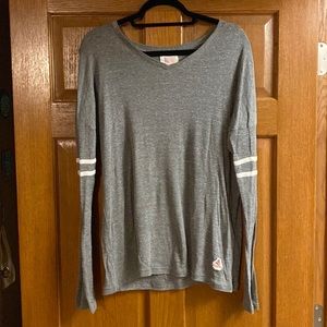 Awesome Quiksilver long sleeved!